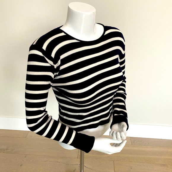 Zara Knit Sweater - Picture 4 of 9